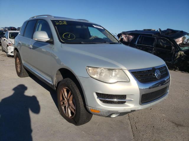 WVGBE77L48D012669 - 2008 VOLKSWAGEN TOUAREG 2 V6 SILVER photo 1