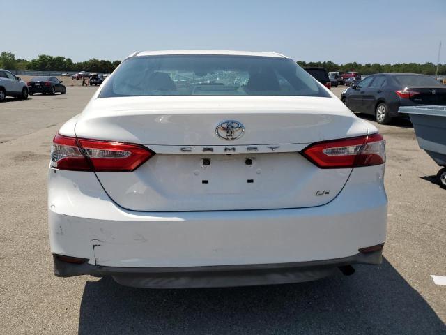 4T1B11HK7JU098161 - 2018 TOYOTA CAMRY L WHITE photo 6