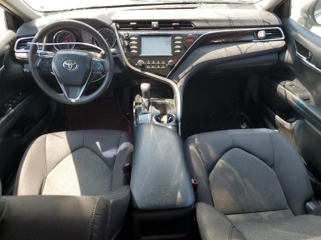 4T1B11HK7JU098161 - 2018 TOYOTA CAMRY L WHITE photo 8