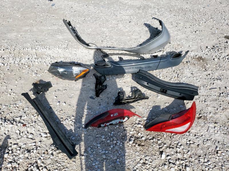 WDDSJ4EB3JN563447 - 2018 MERCEDES-BENZ CLA 250 银色 照片 13