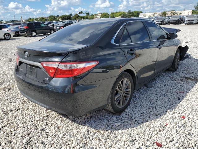 4T1BF1FK6GU544880 - 2016 TOYOTA CAMRY LE BLACK photo 4