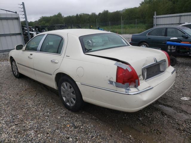 1LNHM83V27Y627531 - 2007 LINCOLN TOWN CAR DESIGNER WHITE photo 3