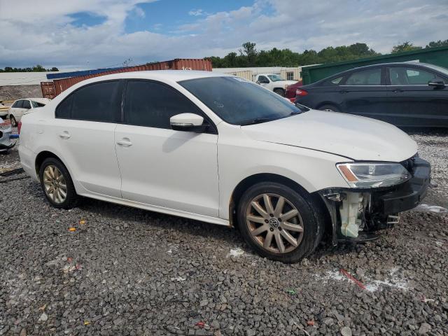 3VWDX7AJ7BM371621 - 2011 VOLKSWAGEN JETTA SE WHITE photo 4