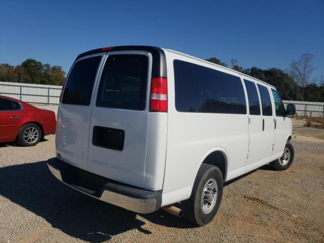 1GAZGPFG7H1342852 - 2017 CHEVROLET EXPRESS G3 LT WHITE photo 4