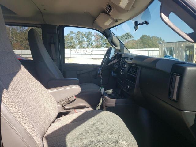 1GAZGPFG7H1342852 - 2017 CHEVROLET EXPRESS G3 LT WHITE photo 5