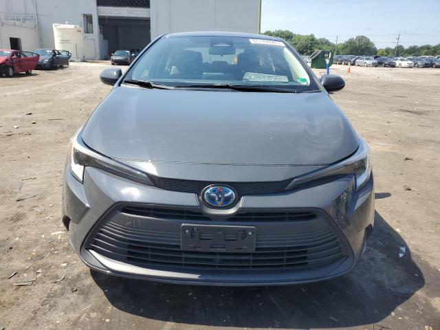 JTDBCMFE9R3045041 - 2024 TOYOTA COROLLA LE 灰色 照片 5