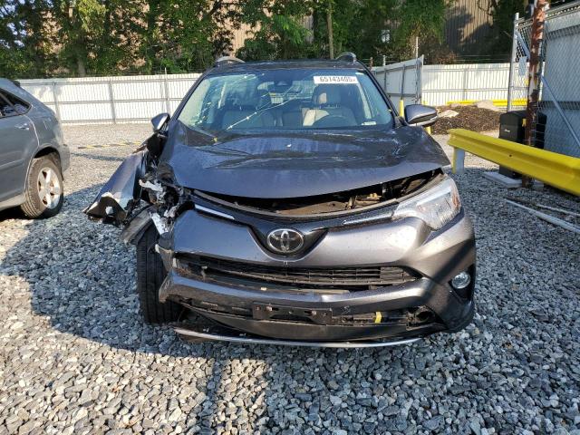 2T3DFREVXJW846724 - 2018 TOYOTA RAV4 LIMITED Gris photo 5