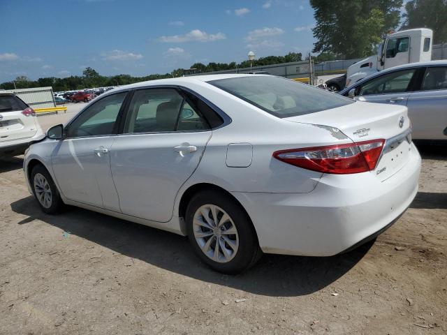 4T4BF1FK4FR509503 - 2015 TOYOTA CAMRY LE WHITE photo 2