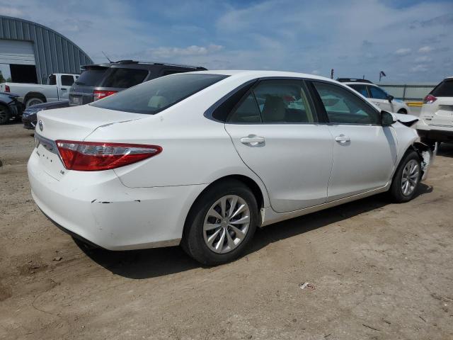 4T4BF1FK4FR509503 - 2015 TOYOTA CAMRY LE WHITE photo 3