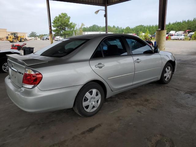 4T1BE32KX5U414179 - 2005 TOYOTA CAMRY LE GRAY photo 3