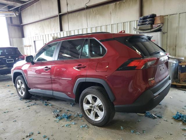 4T3RWRFVXMU030427 - 2021 TOYOTA RAV4 XLE RED photo 2