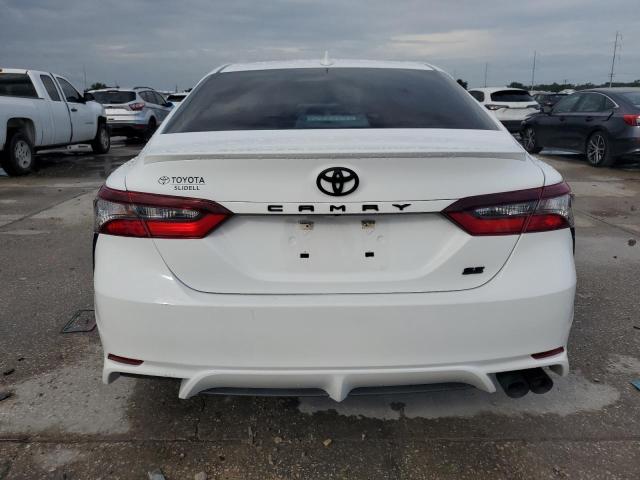 4T1T11AK2PU809899 - 2023 TOYOTA CAMRY SE NIGHT SHADE WHITE photo 6