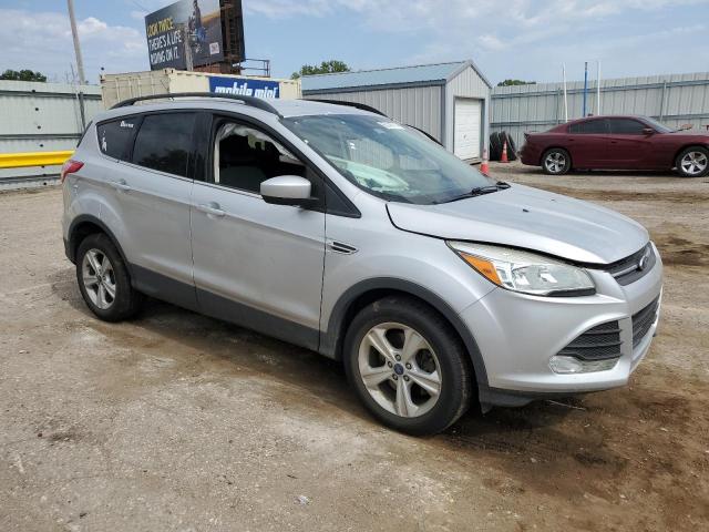 1FMCU0G97FUC62343 - 2015 FORD ESCAPE SE SILVER photo 4