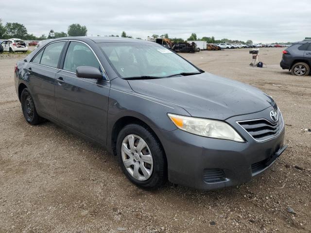4T1BF3EK3AU024091 - 2010 TOYOTA CAMRY BASE GRAY photo 4