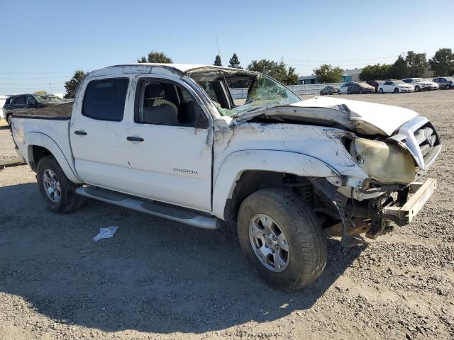 5TEJU62N45Z008565 - 2005 TOYOTA TACOMA DOUBLE CAB PRERUNNER WHITE photo 4