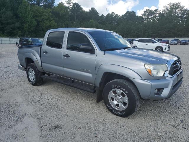5TFJU4GN9FX075393 - 2015 TOYOTA TACOMA DOUBLE CAB PRERUNNER SILVER photo 4