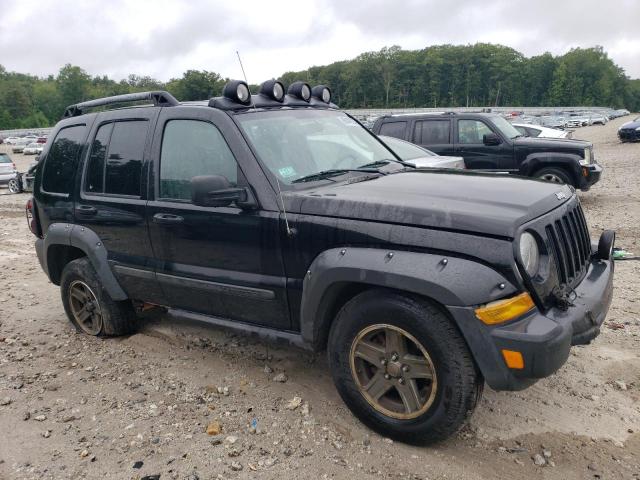 1J4GL38K06W233342 - 2006 JEEP LIBERTY RENEGADE BLACK photo 4