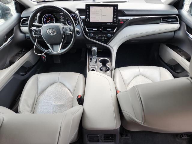 4T1F11BK3NU056831 - 2022 TOYOTA CAMRY XLE Մոխրագույն լուսանկար 8