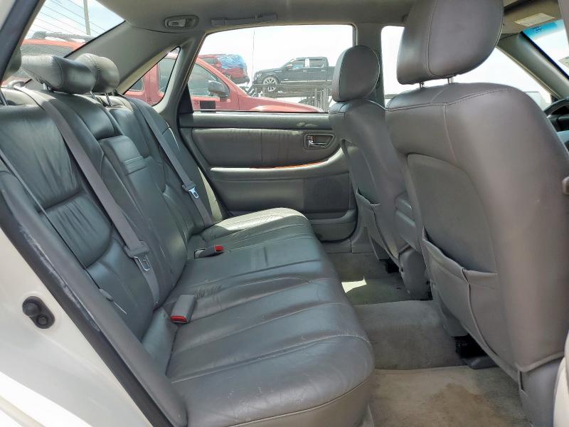 4T1BF28B42U244587 - 2002 TOYOTA AVALON XL WHITE photo 10