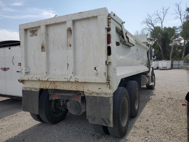 1FVHC5CV17HZ12960 - 2007 FREIGHTLINER M2 112 MEDIUM DUTY WHITE photo 4