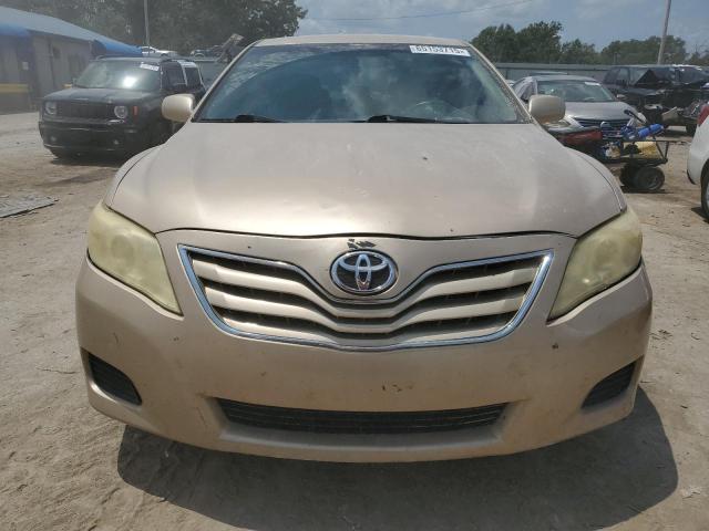 4T1BF3EKXBU145069 - 2011 TOYOTA CAMRY BASE 金色 照片 5