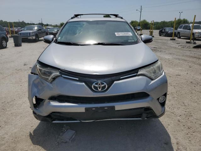 2T3RFREV5GW528590 - 2016 TOYOTA RAV4 XLE 银色 照片 5
