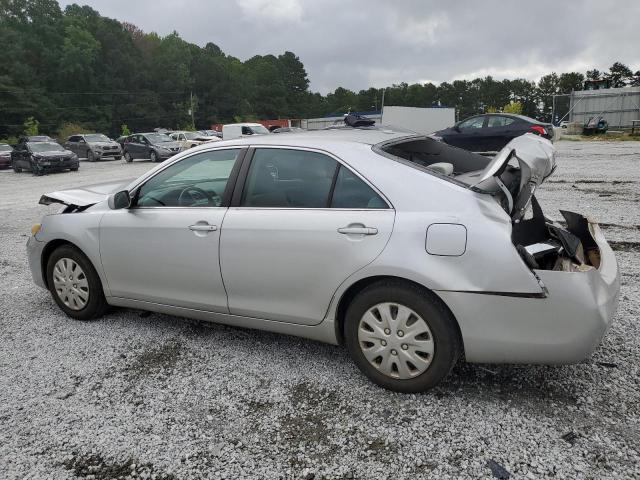 4T4BF3EK3AR025621 - 2010 TOYOTA CAMRY BASE Gümüş foto 2