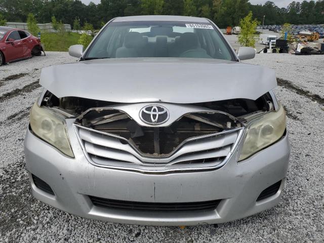 4T4BF3EK3AR025621 - 2010 TOYOTA CAMRY BASE Gümüş foto 5