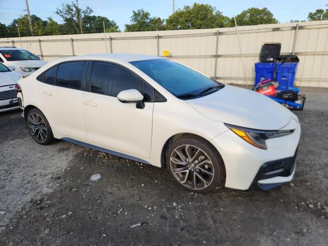 5YFS4RCE4LP042772 - 2020 TOYOTA COROLLA SE WHITE photo 4