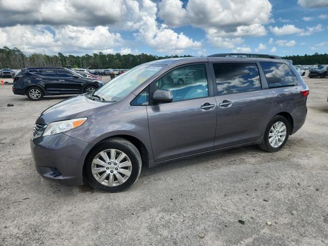 2015 TOYOTA SIENNA LE, 