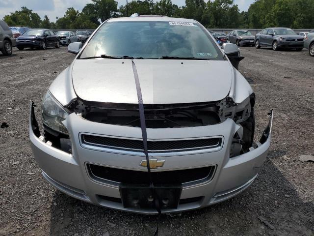 1G1ZC5E18BF185307 - 2011 CHEVROLET MALIBU 1LT 银色 照片 5