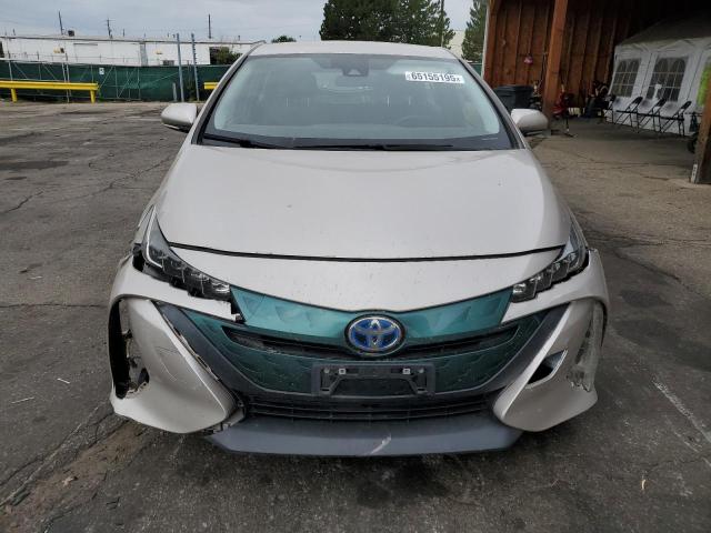 JTDKARFP0J3091978 - 2018 TOYOTA PRIUS PRIM ვერცხლისფერი ფოტო 5
