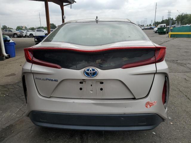 JTDKARFP0J3091978 - 2018 TOYOTA PRIUS PRIM ვერცხლისფერი ფოტო 6