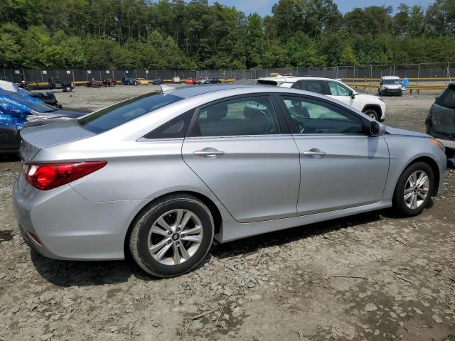 5NPEB4AC6EH896122 - 2014 HYUNDAI SONATA GLS SILVER photo 3