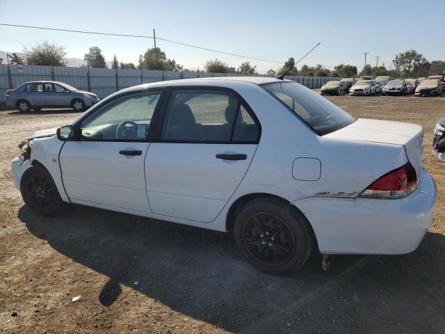 JA3AJ26E35U037171 - 2005 MITSUBISHI LANCER ES WHITE photo 2