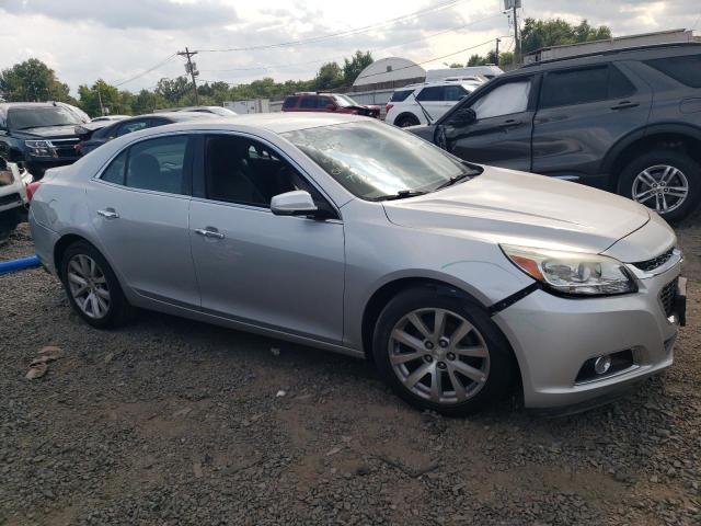 1G11F5SL2FF230158 - 2015 CHEVROLET MALIBU LTZ ვერცხლისფერი ფოტო 4