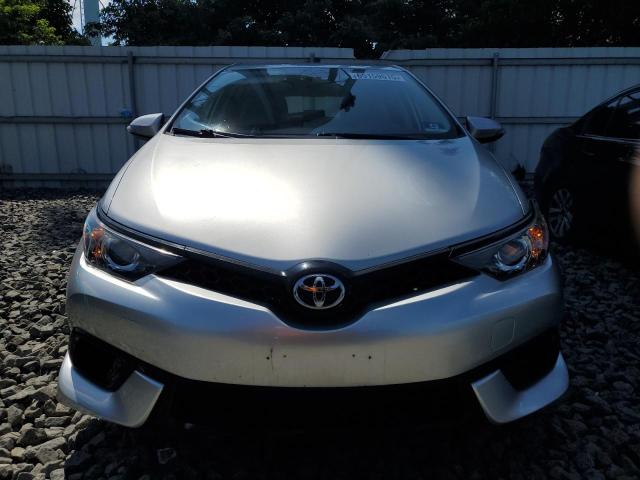 JTNKARJE4HJ527576 - 2017 TOYOTA COROLLA IM SILVER photo 5