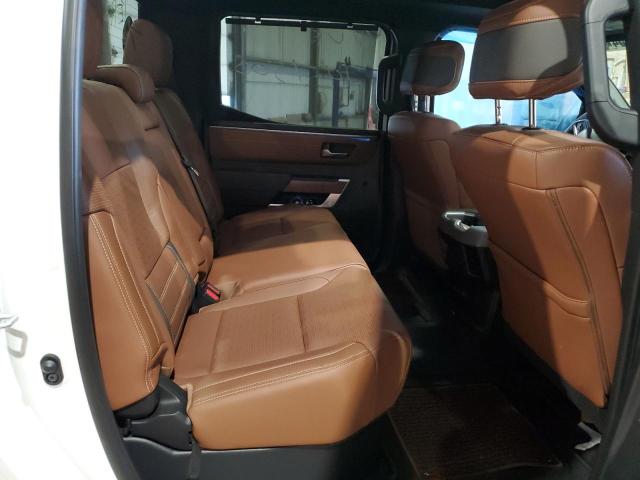 5TFMA5DB6PX104128 - 2023 TOYOTA TUNDRA CREWMAX PLATINUM თეთრი ფოტო 11