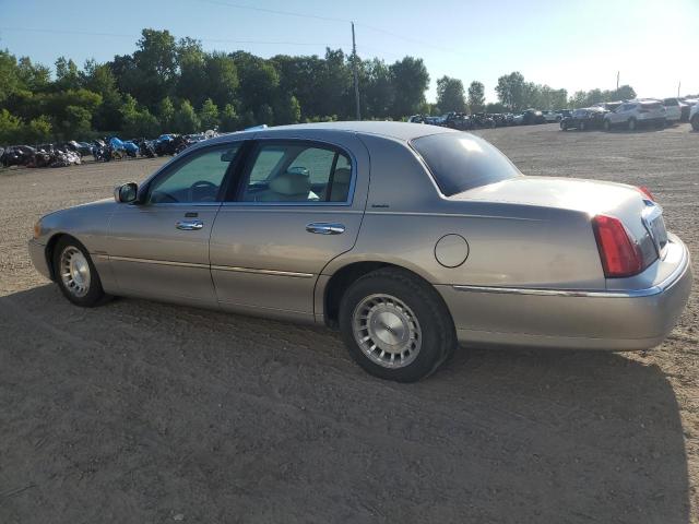 1LNHM81W4XY709515 - 1999 LINCOLN TOWN CAR EXECUTIVE Beige Foto 2