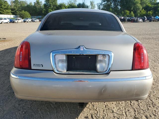 1LNHM81W4XY709515 - 1999 LINCOLN TOWN CAR EXECUTIVE Beige Foto 6