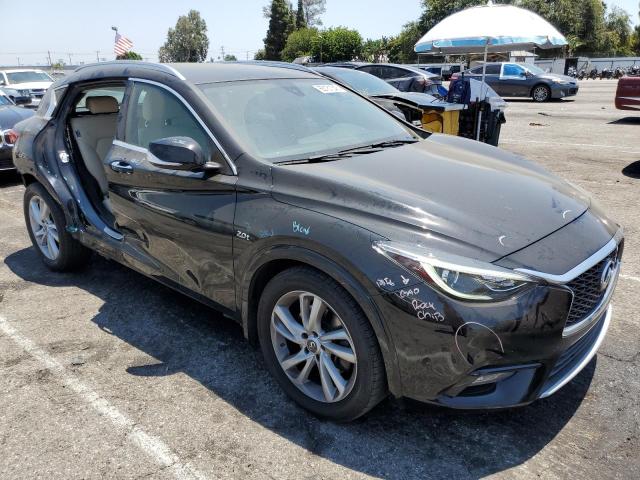 SJKCH5CP1JA052290 - 2018 INFINITI QX30 BASE 黑色 照片 4