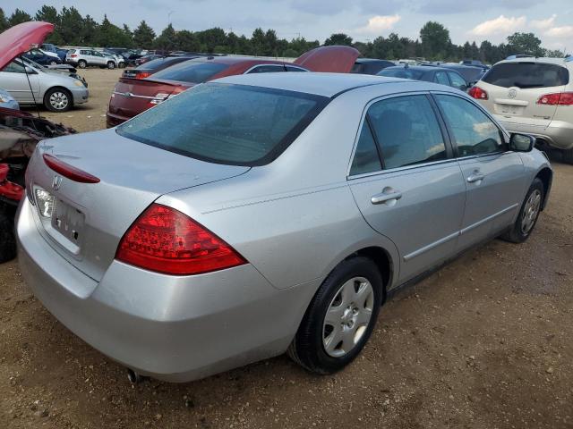 1HGCM56487A024495 - 2007 HONDA ACCORD LX SILVER photo 3