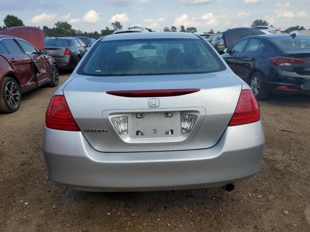 1HGCM56487A024495 - 2007 HONDA ACCORD LX SILVER photo 6