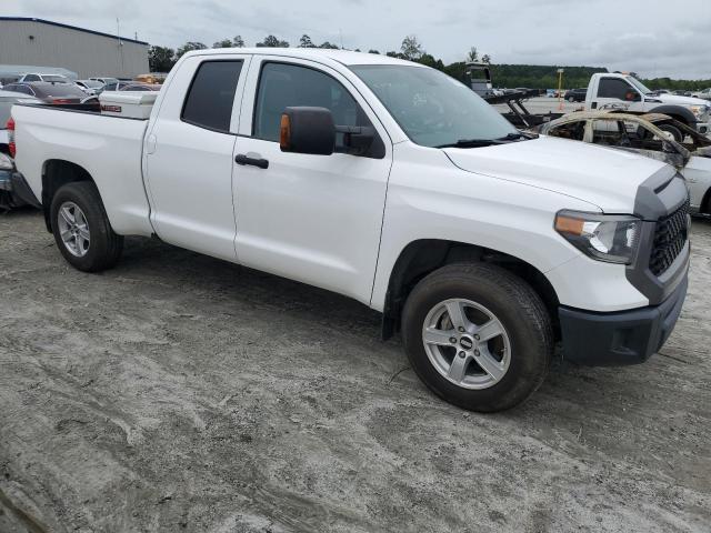 5TFUY5F10LX906586 - 2020 TOYOTA TUNDRA DOUBLE CAB SR/SR5 WHITE photo 4