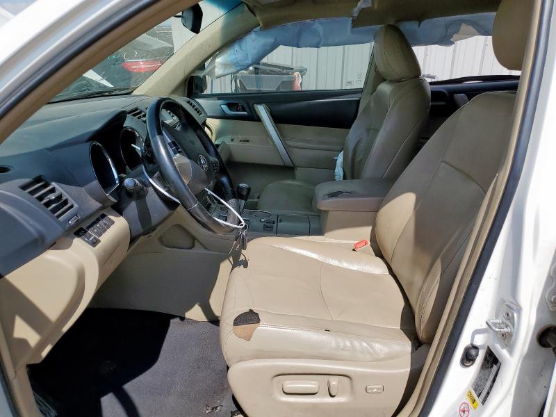 5TDZK3EH6DS129395 - 2013 TOYOTA HIGHLANDER BASE Blanco foto 7