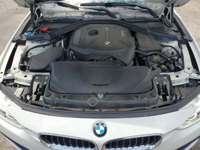 WBA8D9C56JA615700 - 2018 BMW 330 XI თეთრი ფოტო 11