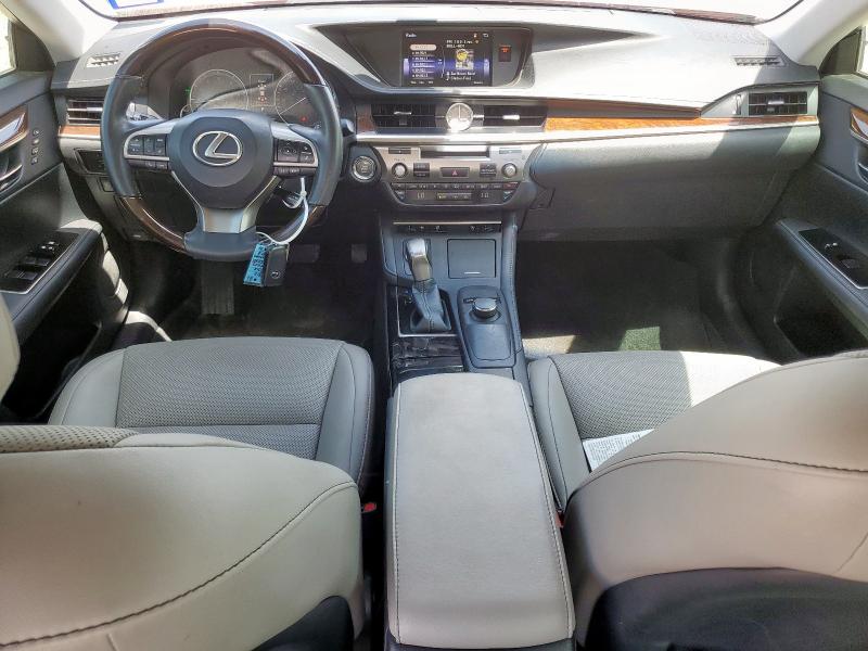 58ABK1GG5JU109810 - 2018 LEXUS ES 350 RED photo 8