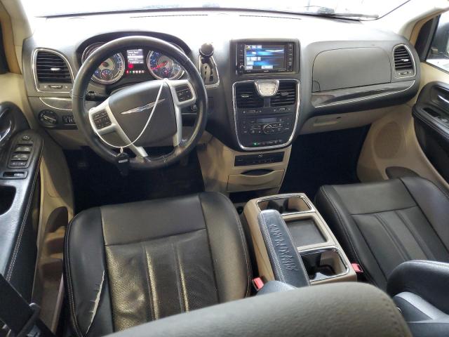 2C4RC1CG1DR818930 - 2013 CHRYSLER TOWN & COU TOURING L RED photo 8