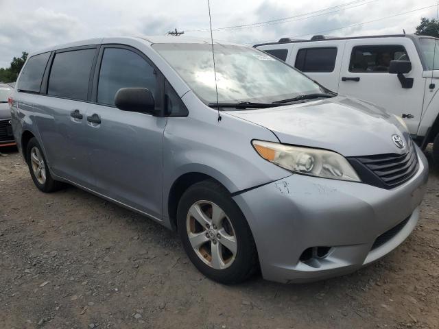 5TDKA3DC5BS001866 - 2011 TOYOTA SIENNA BASE SILVER photo 4