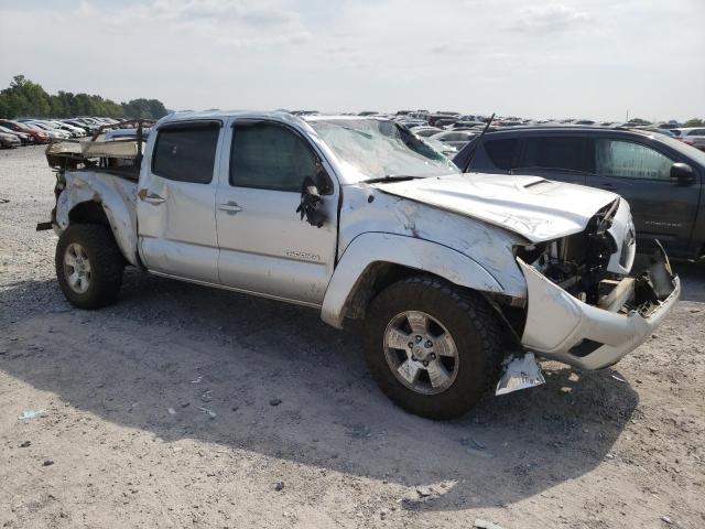 5TFMU4FN8DX010742 - 2013 TOYOTA TACOMA DOUBLE CAB LONG BED SILVER photo 4